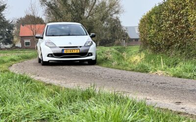 Man & Machine: Renault Clio RS Phase 2 (2010)